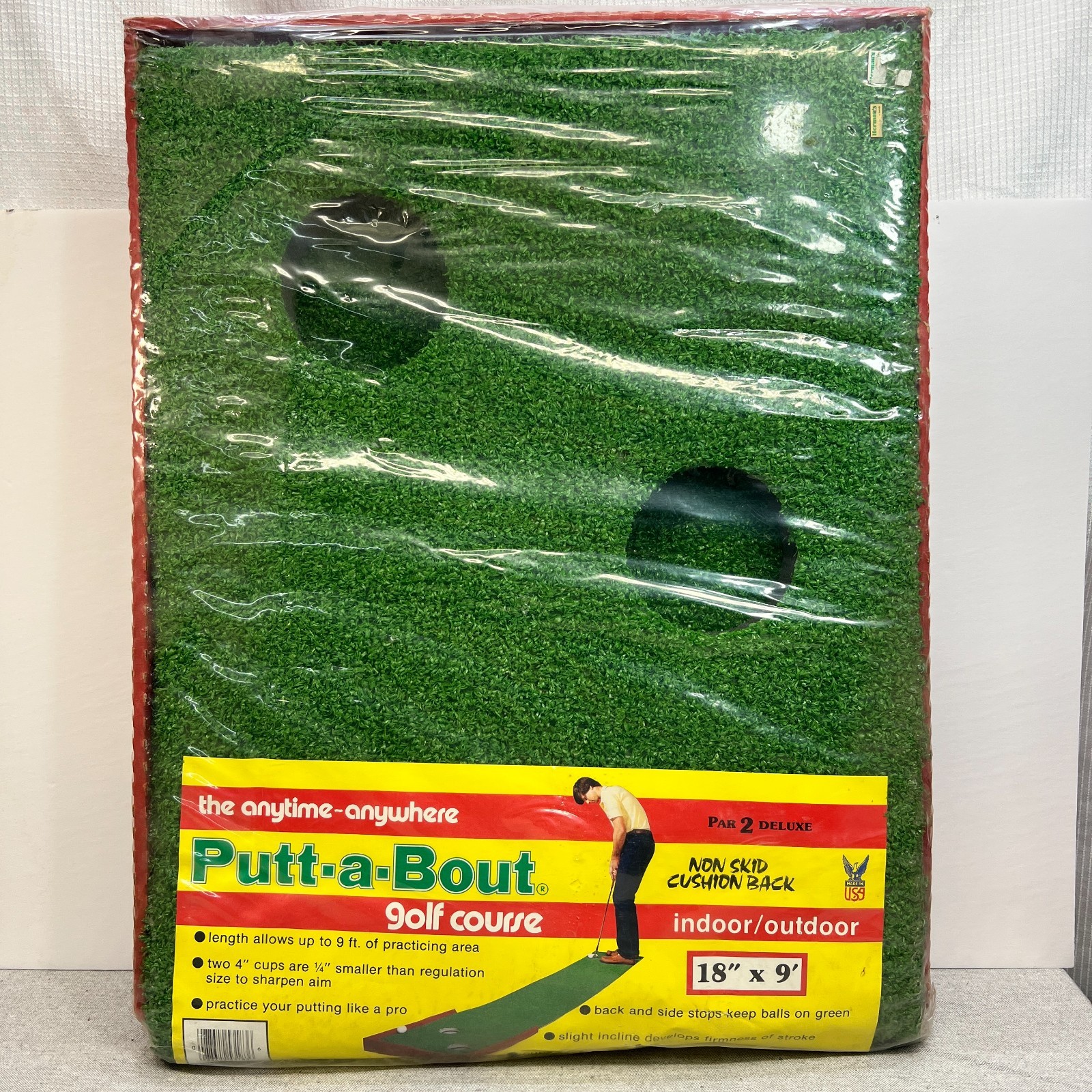 Vtg Anytime~Anywhere Putt-a-Bout-Par 2 Golf Course Pro Series 18\