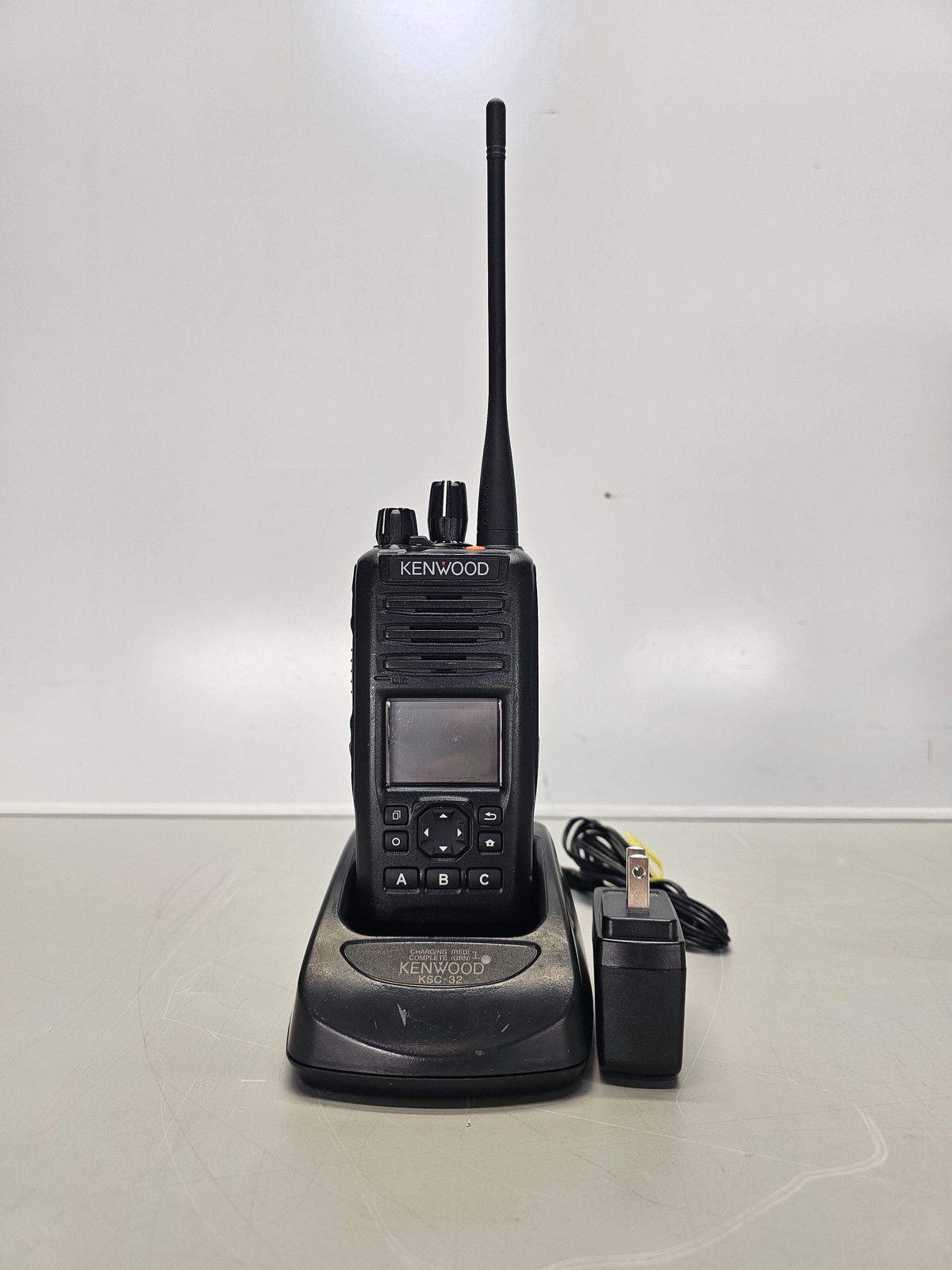 Kenwood Portable NX-5300-K2 450–520 Mhz 1024ch 5W LTD