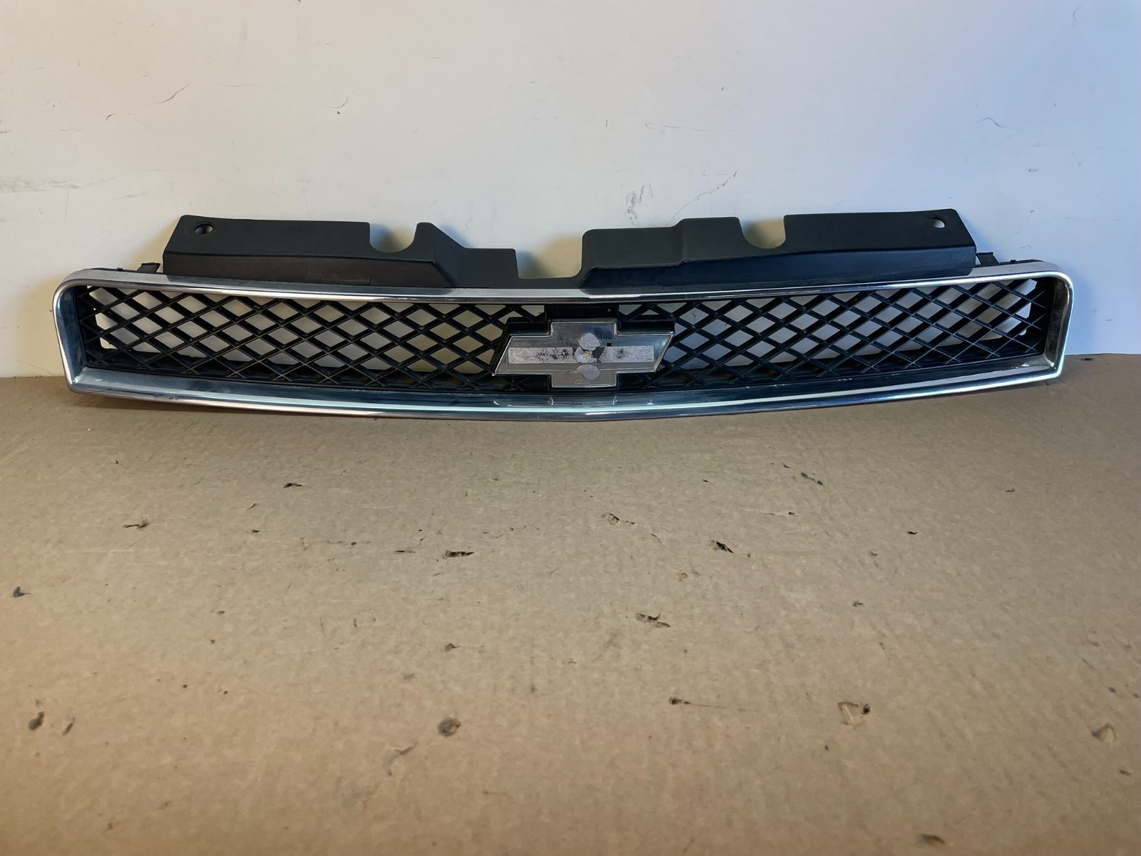 2012 to 2016 Chevrolet Impala Front Upper Grill Grille OEM AH0408 DG