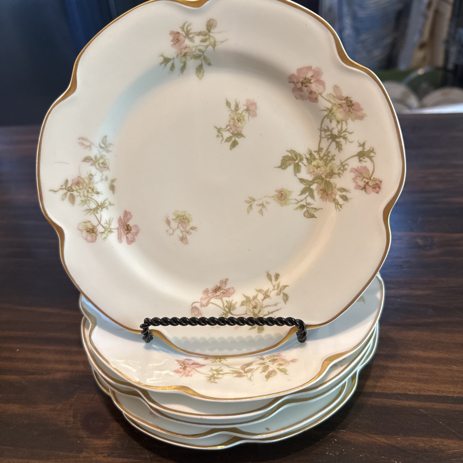 6 Antique Haviland Limoges France Plates Pink Roses & Gold Trim Schleiger 49 EUC 6 Antique Haviland Limoges France Plates Pink Roses & Gold Trim Schleiger 49 EUC