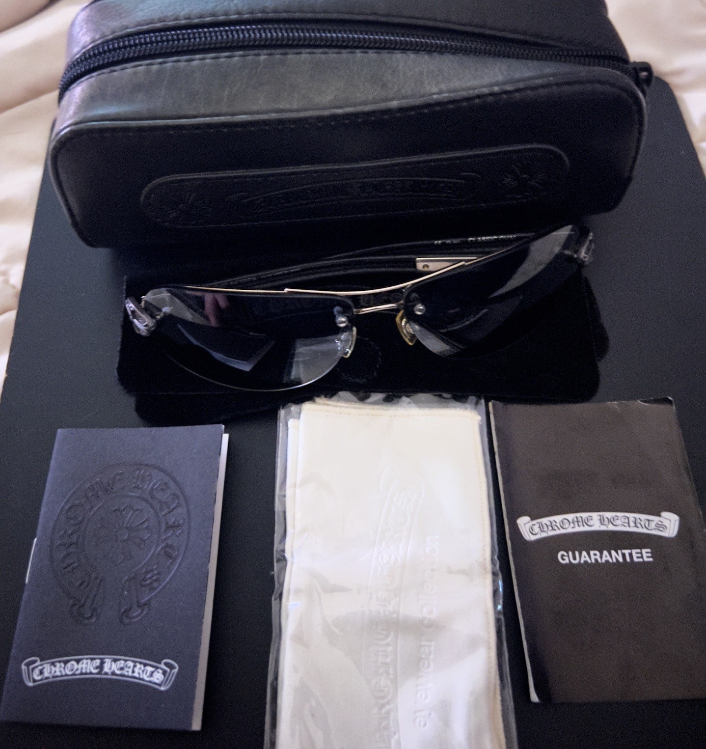 Chrome Hearts F**K YOU series   BLK SS Classic Oval Rimless Dark-tinted gradient