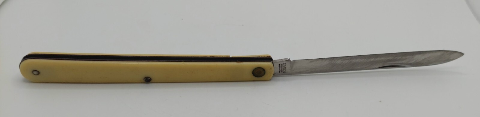 Vintage Colonial Folding Melon Fruit Knife Yellow  Stainless Steel Prov.USA