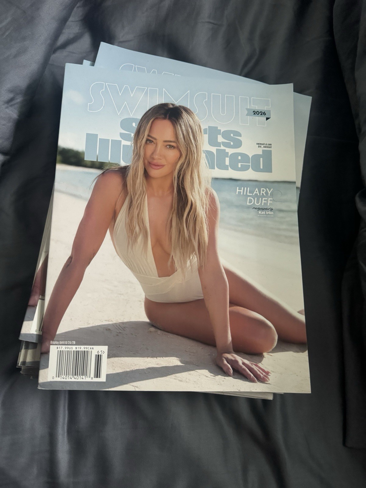 Hilary Duff 2026 Sports Illustrated Swimsuit Edition Issue Magazine Unread Mint