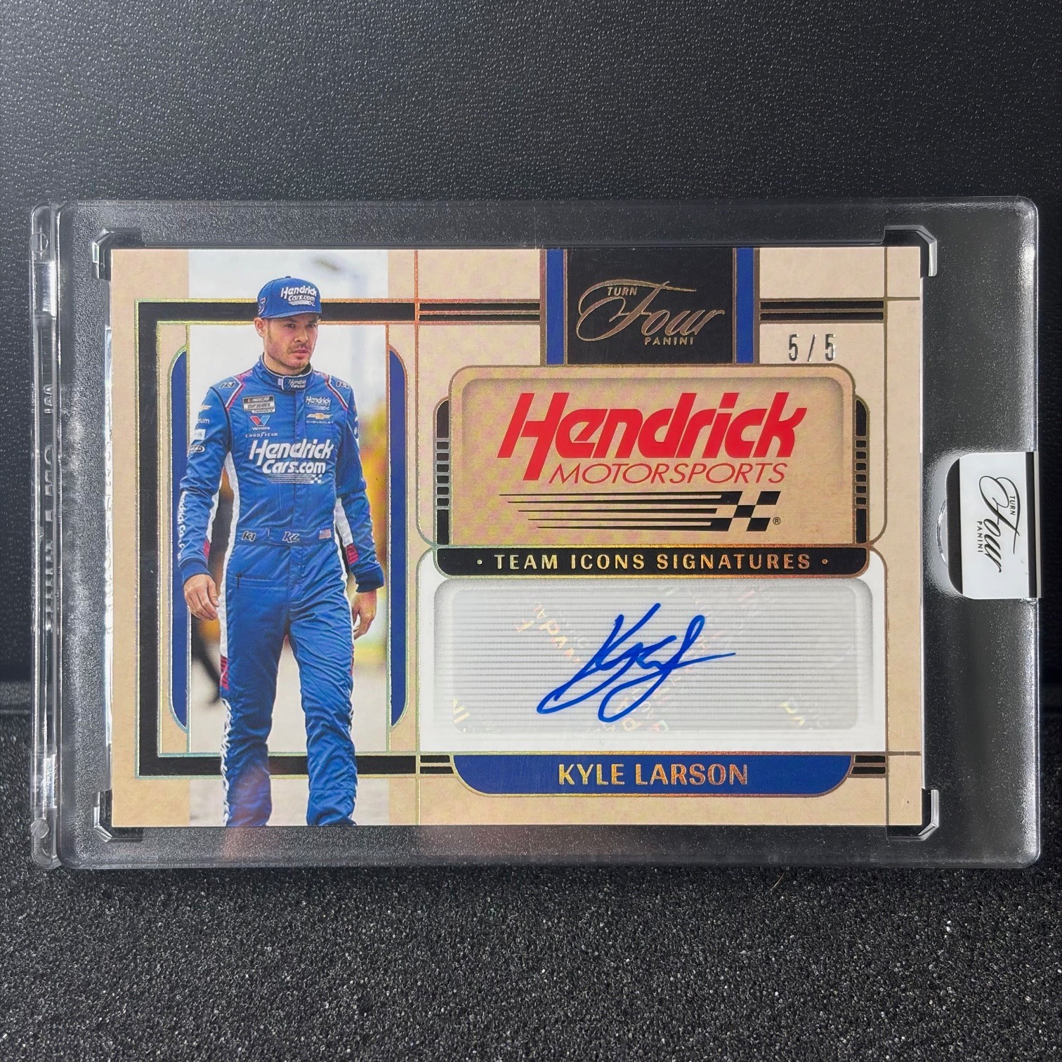 Kyle Larson 5/5 AUTO Holo Gold BOOKEND #5 MATCH 2026 Panini Turn Four NASCAR