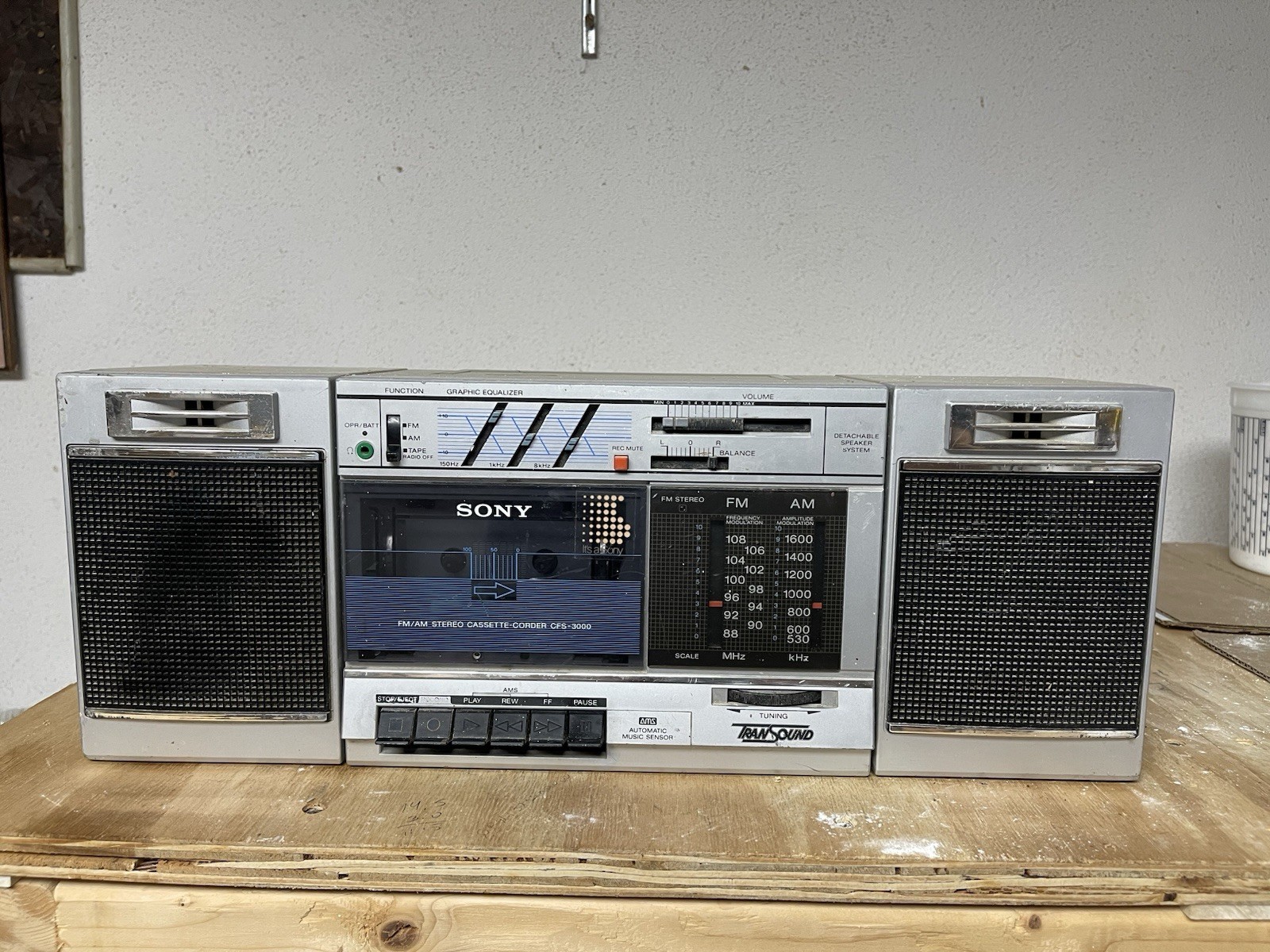 Sony CFS-3000 Stereo Boombox 1980s Tape Cassette AM/FM Radio TESTED Sony CFS-3000 Stereo Boombox 1980s Tape Cassette AM/FM Radio TESTED
