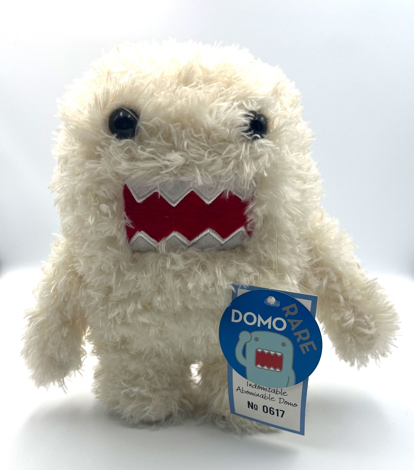 SDCC 2013 Indomitable Abominable Domo Rare No. 0617 Pre-Owned With Tags SDCC 2013 Indomitable Abominable Domo Rare No. 0617 Pre-Owned With Tags