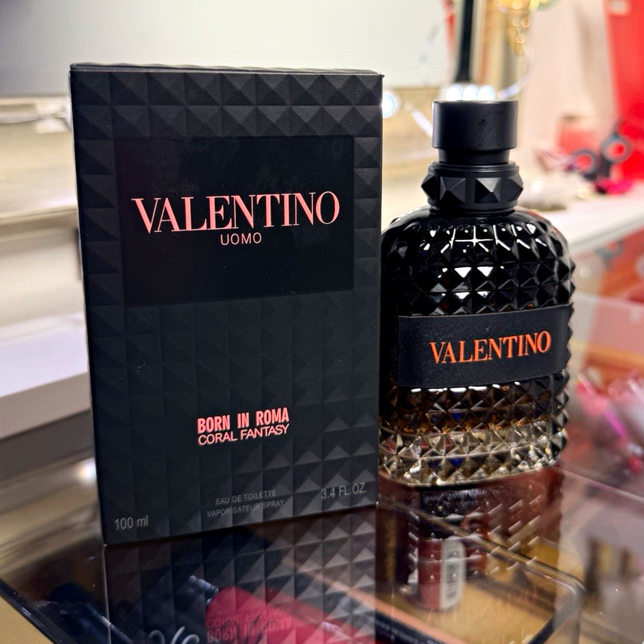 Valentino Uomo Born In Roma Coral Fantasy EDT Spray 3.4 fl oz Regular Size Valentino Uomo Born In Roma Coral Fantasy EDT Spray 3.4 fl oz Regular Size