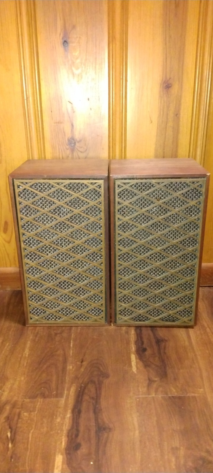 Vintage JBL L75 Minuet Speakers Cones Need Repair Parts or Restoration Vintage JBL L75 Minuet Speakers Cones Need Repair Parts or Restoration