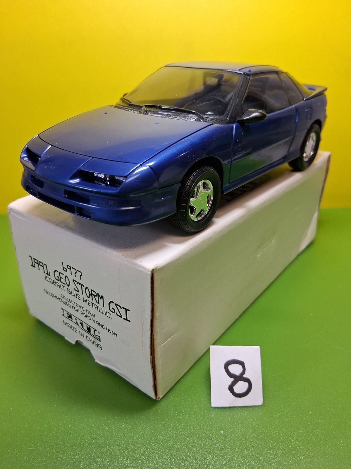 #6977 AMT Ertl 1/25 Promo Model - 1991 Geo Storm GSI #6977 AMT Ertl 1/25 Promo Model - 1991 Geo Storm GSI