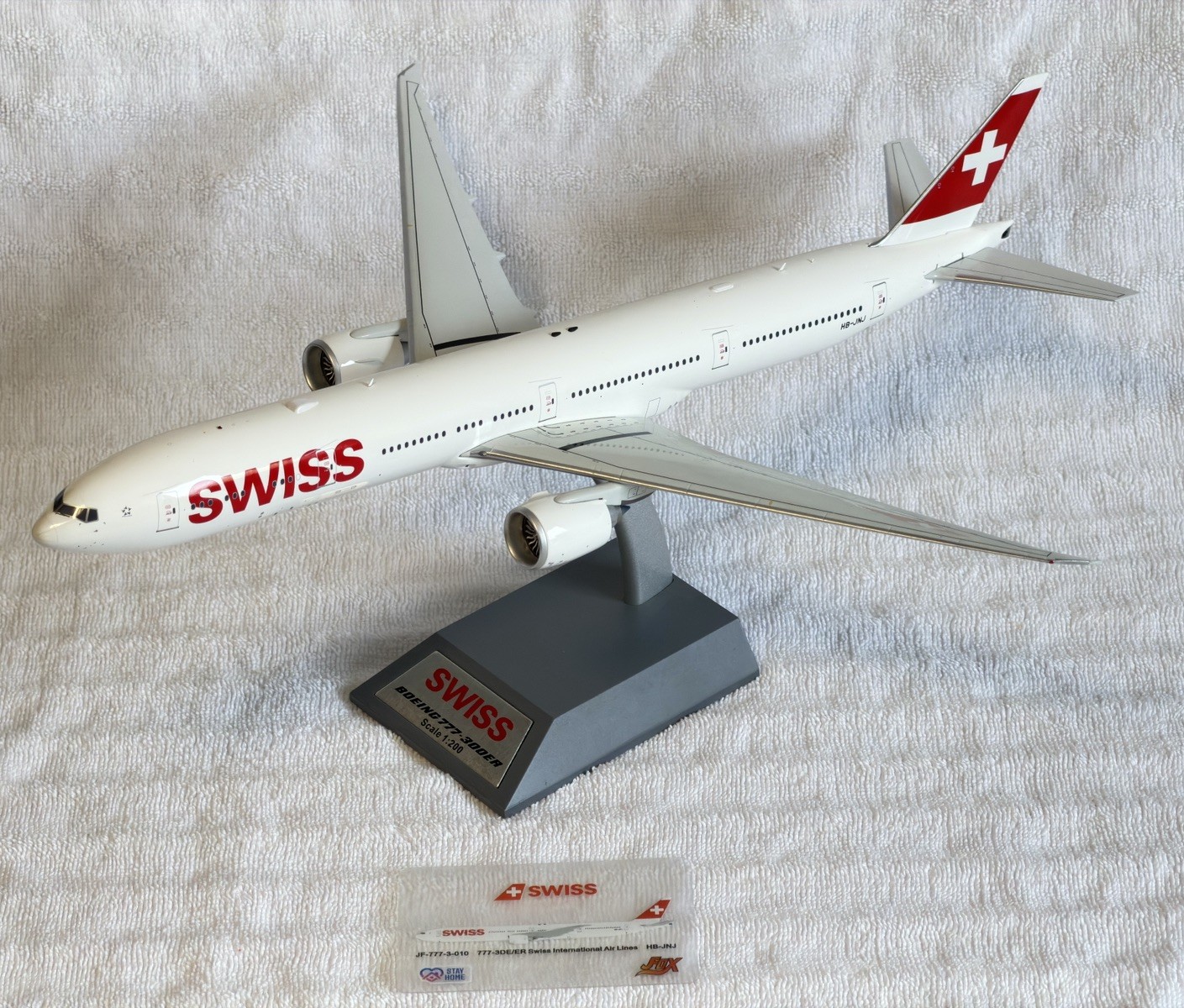 JFOX 1/200 Model Swiss Boeing B777-300 HB-JNJ JFox JF-777-3-010 JFOX 1/200 Model Swiss Boeing B777-300 HB-JNJ JFox JF-777-3-010