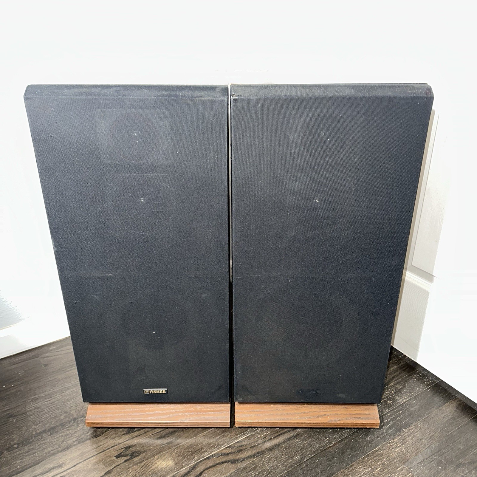 Vintage Fisher Wood Grain Floor Speakers 75w 8 Ohm - Model STV-860 Vintage Fisher Wood Grain Floor Speakers 75w 8 Ohm - Model STV-860