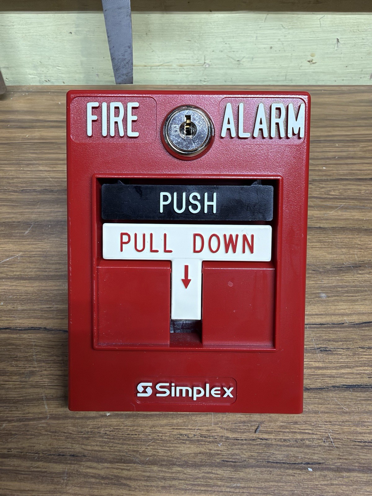Simplex 2099-9756 Dual Action Conventional Fire Alarm Pull Station (No Key) Simplex 2099-9756 Dual Action Conventional Fire Alarm Pull Station (No Key)