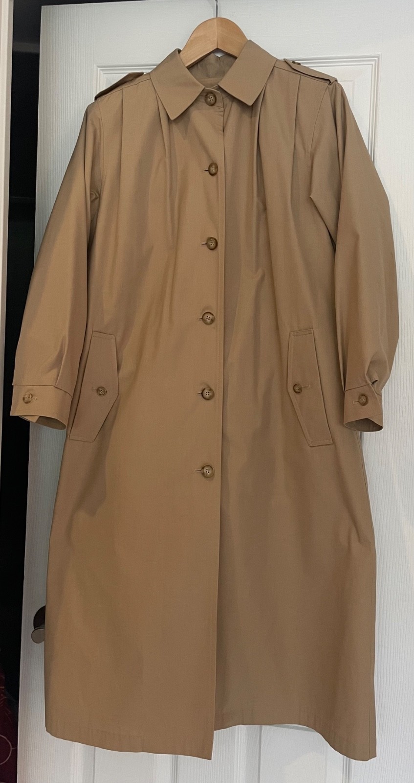 Vintage London Fog Maincoats Trench Coat 70s Tan Belted Sz 8P Classic Style