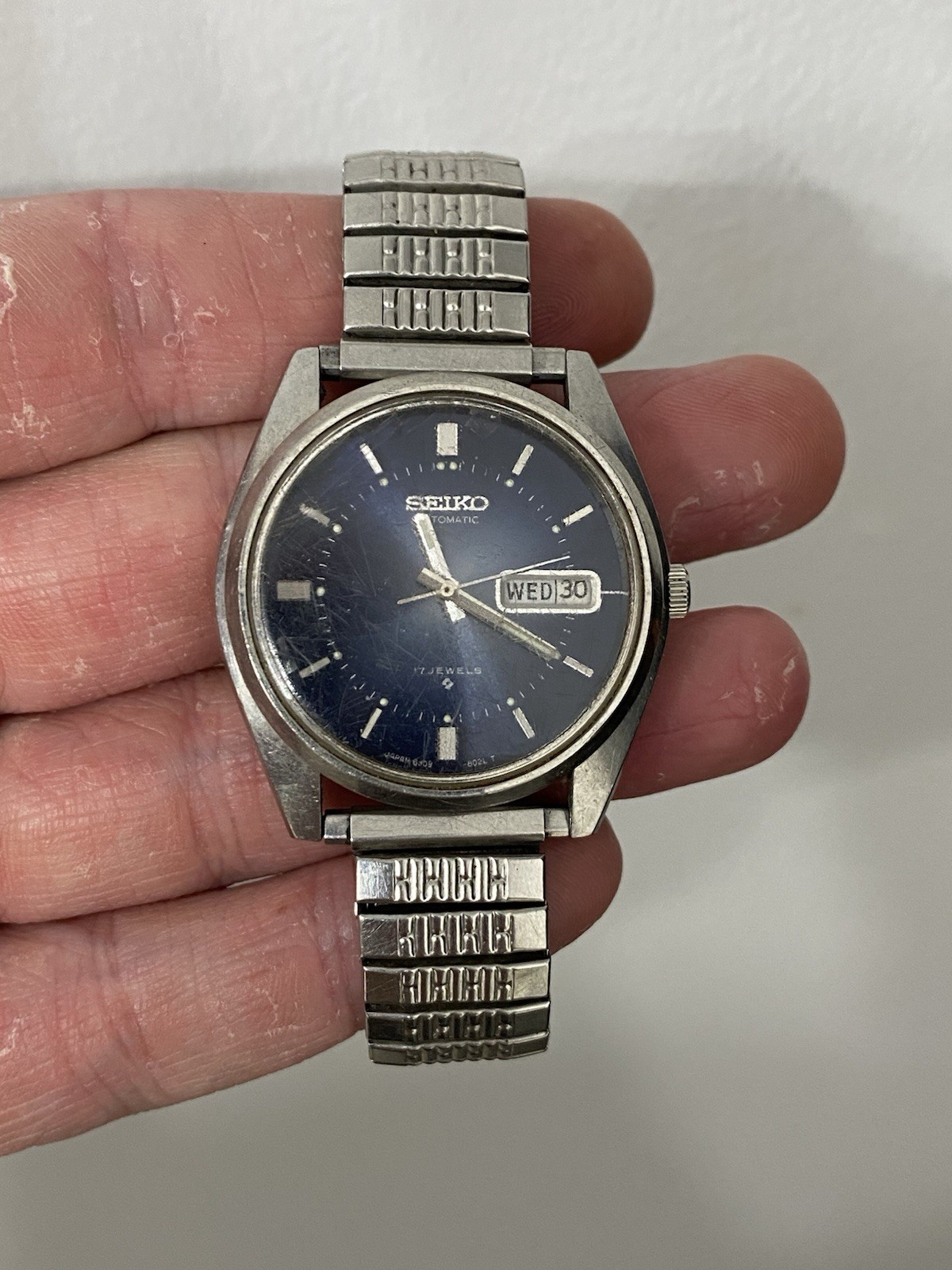 Vintage Seiko 6309-8029 17 Jewel Automatic 37mm Blue Dial Men’s Watch
