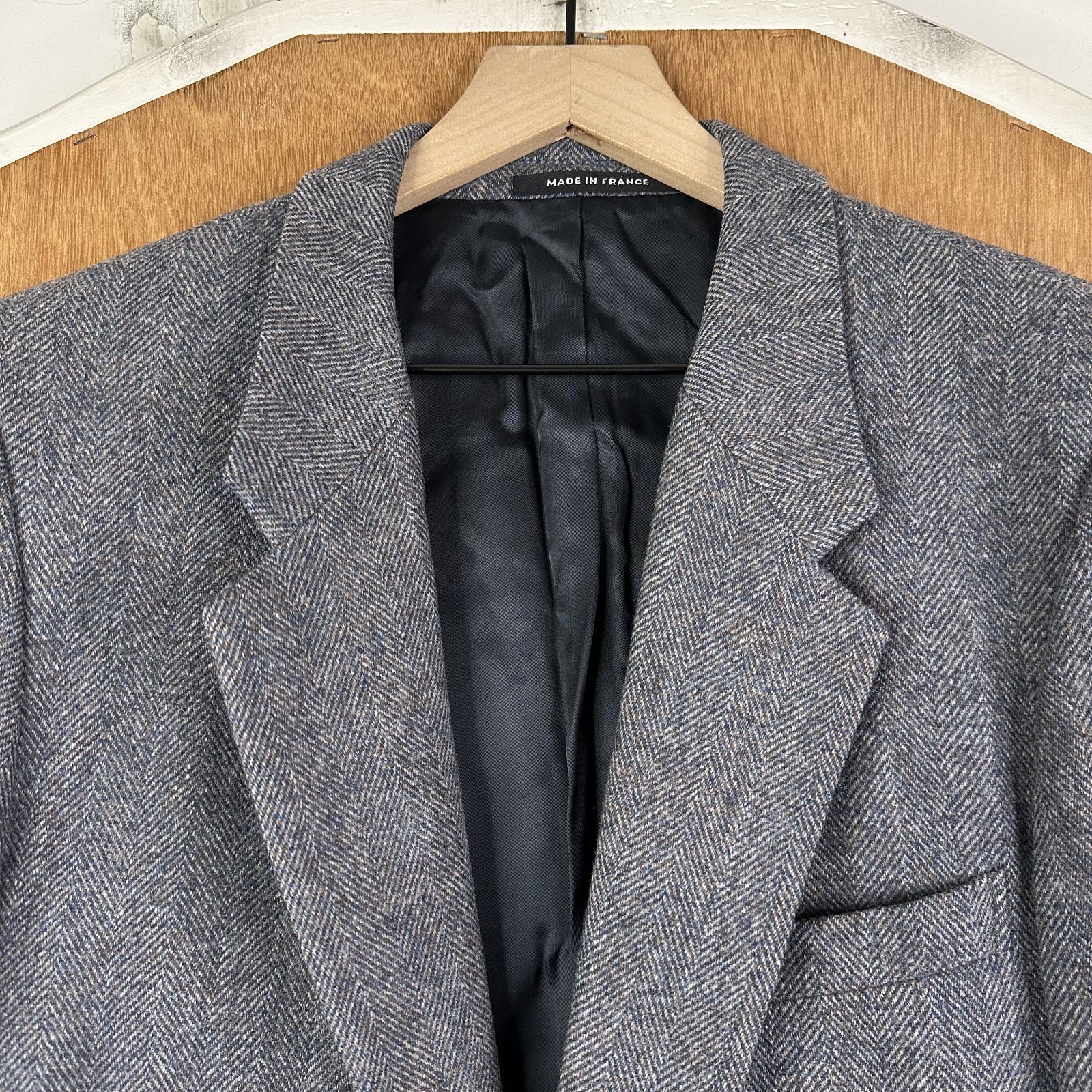 VTG Yves Saint Laurent Blazer Mens 40R Gray Herringbone Tweed Wool Jacket France VTG Yves Saint Laurent Blazer Mens 40R Gray Herringbone Tweed Wool Jacket France