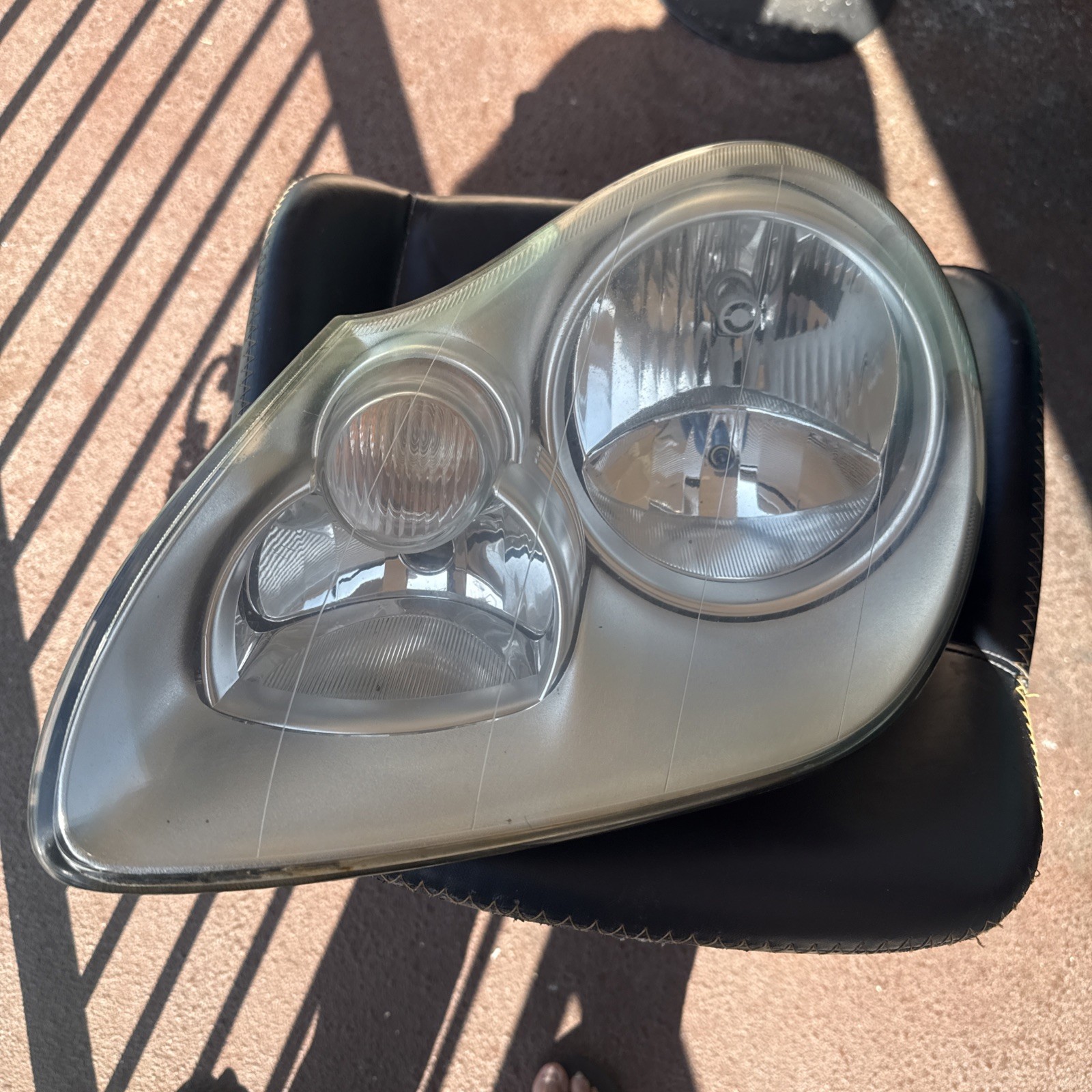 2003-2006 Porsche Cayenne 955 LH Left Driver Side Headlight Lamp Halogen OEM 2003-2006 Porsche Cayenne 955 LH Left Driver Side Headlight Lamp Halogen OEM