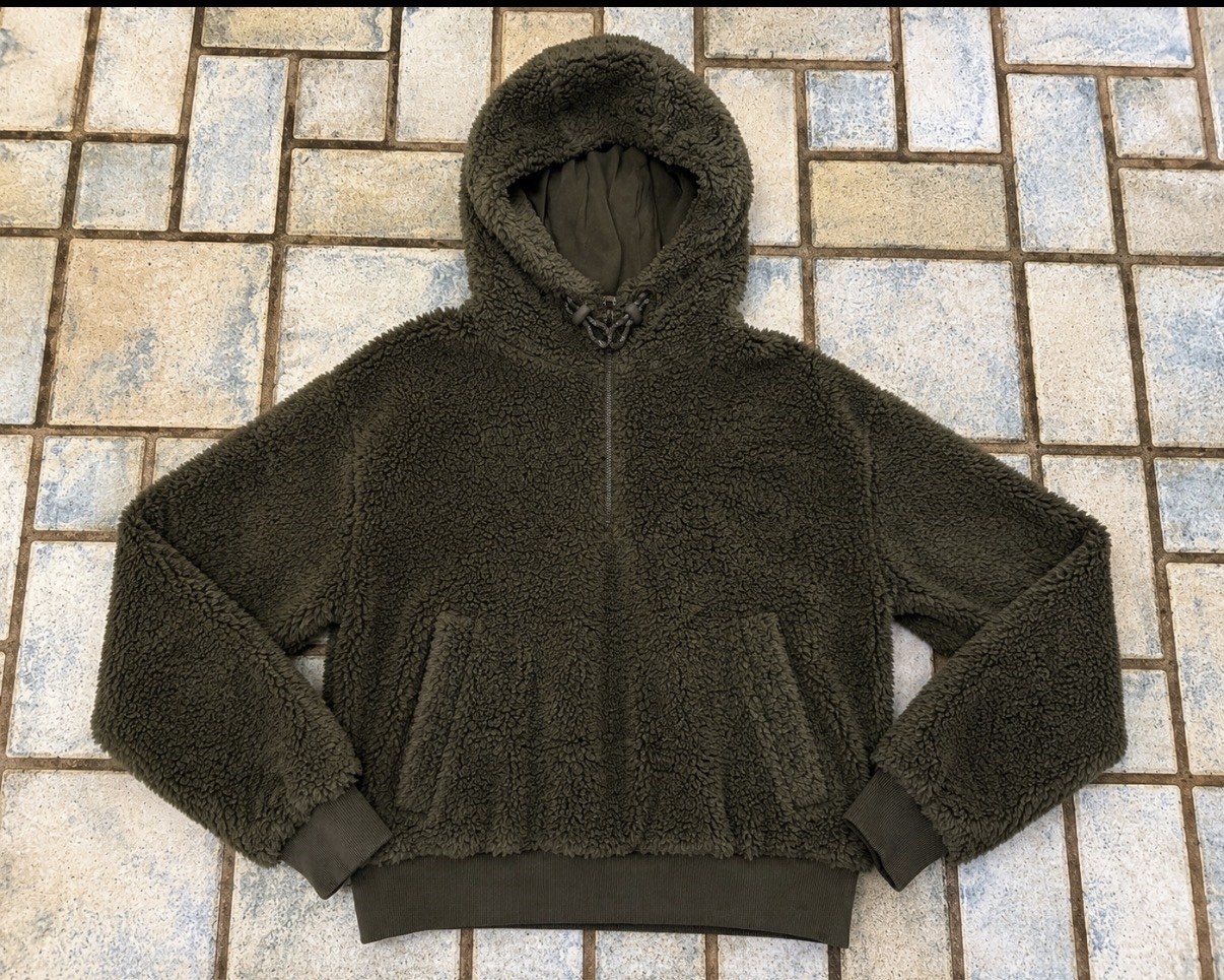 Lululemon Textured Fleece 1/2 Zip Dark Olive Relaxed Fit Sz 10 Worn Once