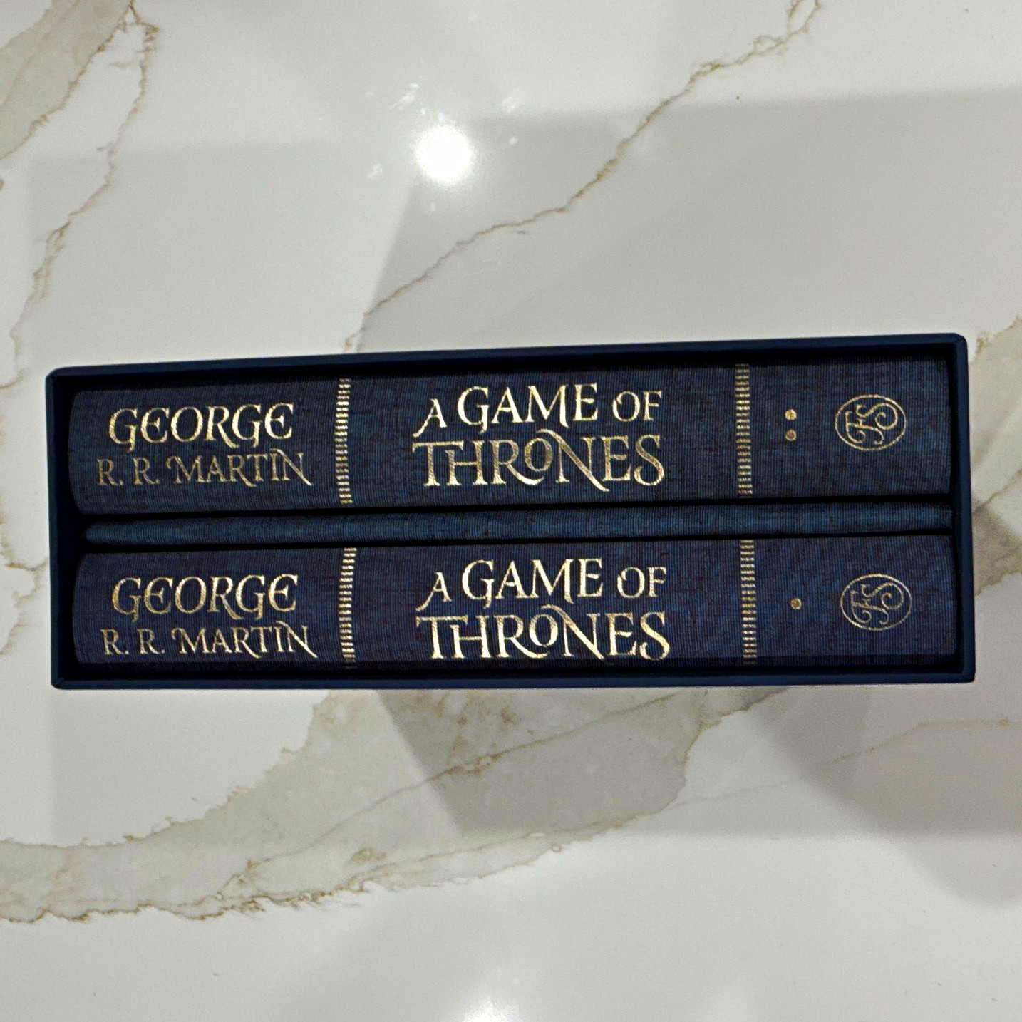 The Folio Society A Game of Thrones George R.R. Martin HC Slipcase Illus 2019 The Folio Society A Game of Thrones George R.R. Martin HC Slipcase Illus 2019