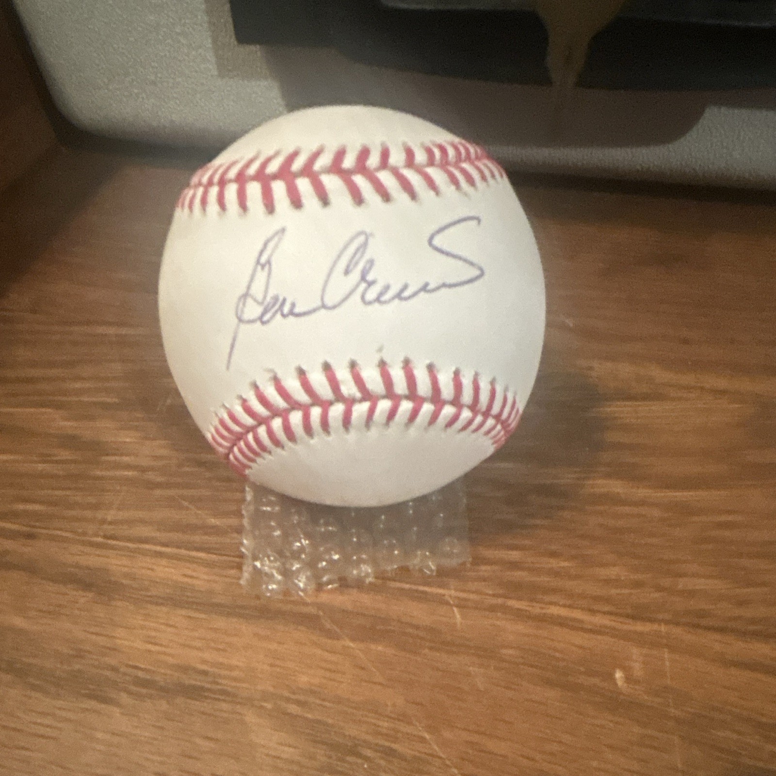 Ben Crenshaw signed OML Baseball w/ PSA COA. Beautiful Signature. Good Condition Ben Crenshaw signed OML Baseball w/ PSA COA. Beautiful Signature. Good Condition