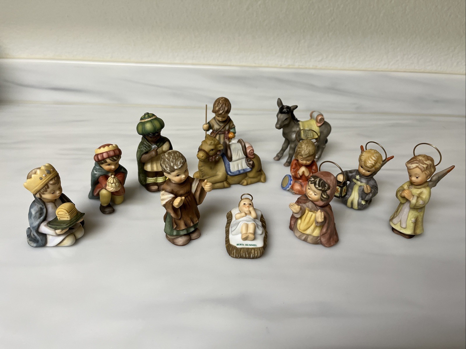 Vintage Berta Hummel Goebel Nativity 12 Pieces 1999/2000 Jesus Mary Donkey Wize