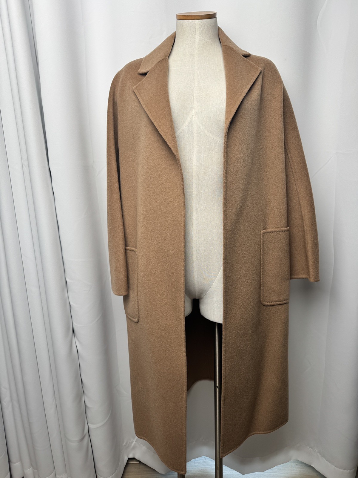 The Curated Classic Camel Wool and Cashmere Full Length Coat Women\'s S Brown