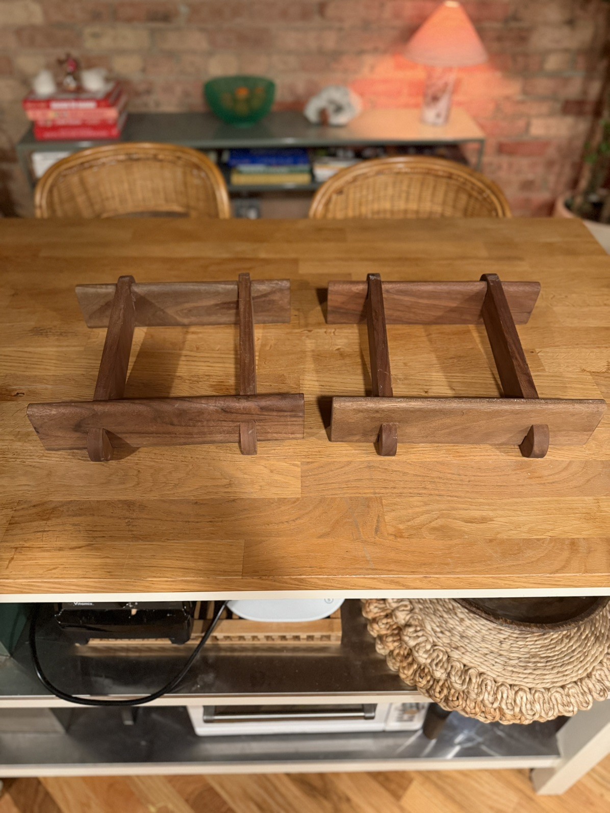 Custom Made Walnut Speaker Stands for JBL L100 - Series Speakers Custom Made Walnut Speaker Stands for JBL L100 - Series Speakers