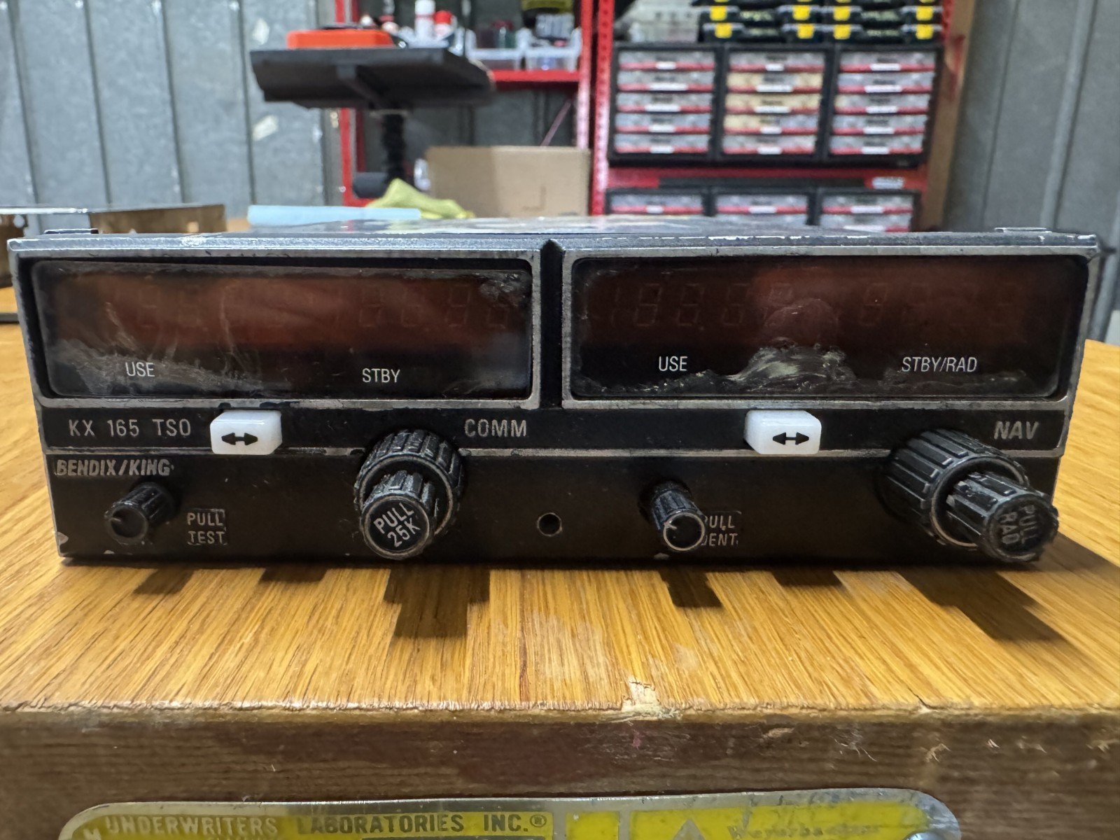 BendixKing KX 165 NAV/COMM Radio (28V) P/N: 069-1025-25 w/tray