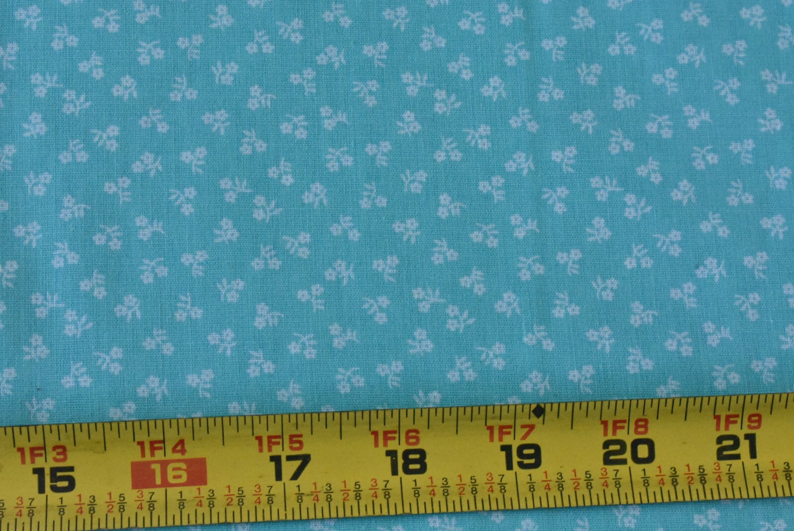 By 1/2 Yd, Vintage, White Calico on Mint-Green Quilt Cotton, Wamsutta, V153