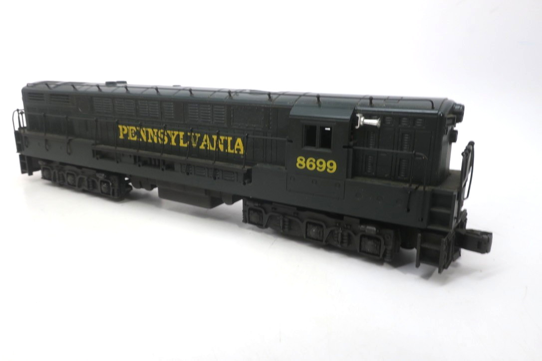 Lionel 6-18307 Pennsylvania 8699 Fairbanks-Morse FM Train Master Diesel