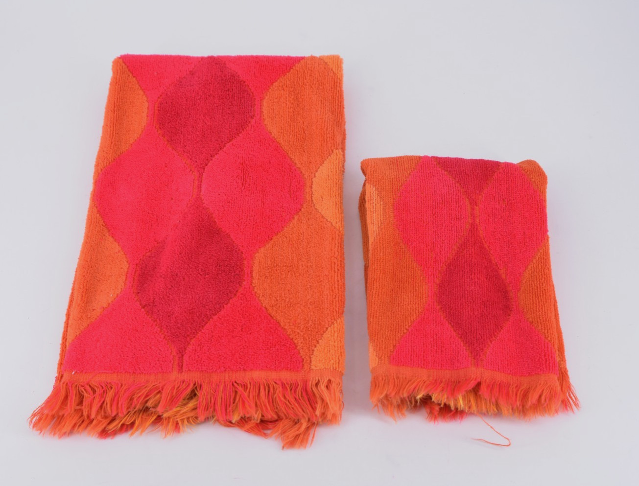 VTG Cannon Seven Seas Royal Family (2) Hand Towels Orange Wave 2 Sizes