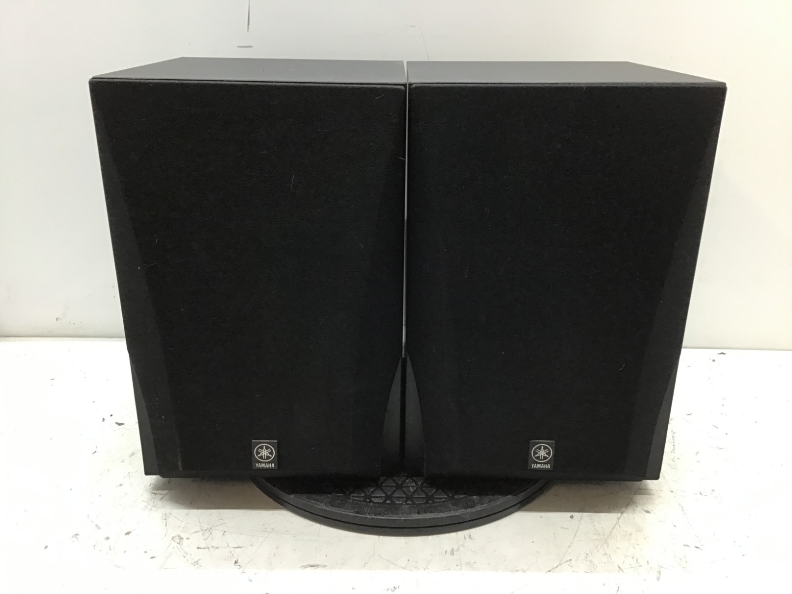 Yamaha NS-A528 Speaker Pair