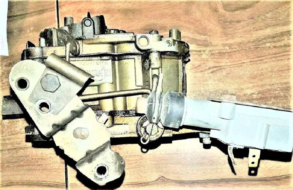 1967-1969 Camaro 396 T.H. 400 Q-jet Kick Down Switch brac. carb/paddle GM Origi.