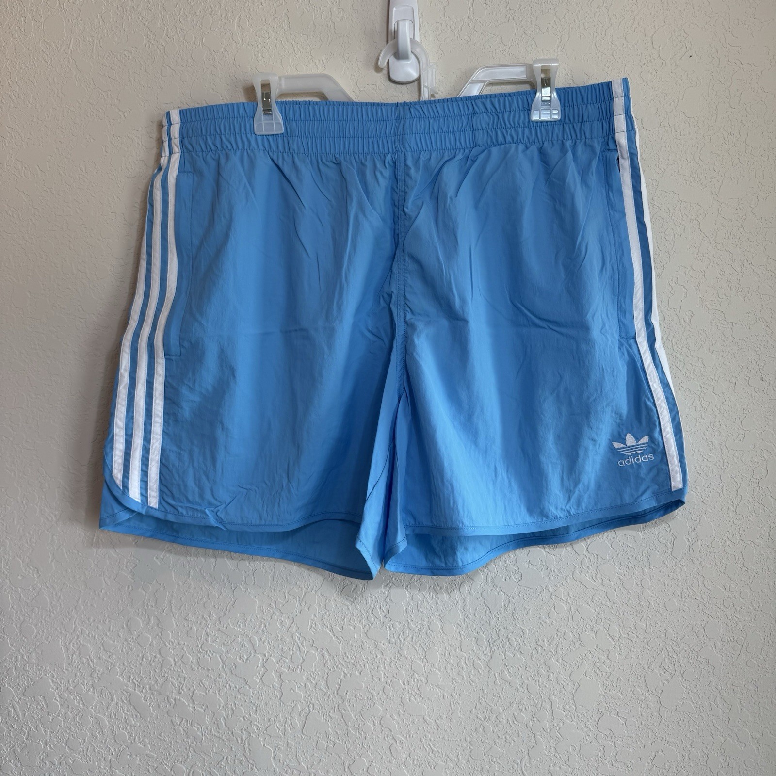 NWT Adidas Originals Men\'s  Classic Sprinter Shorts semi blue burst  XL MSRP $45