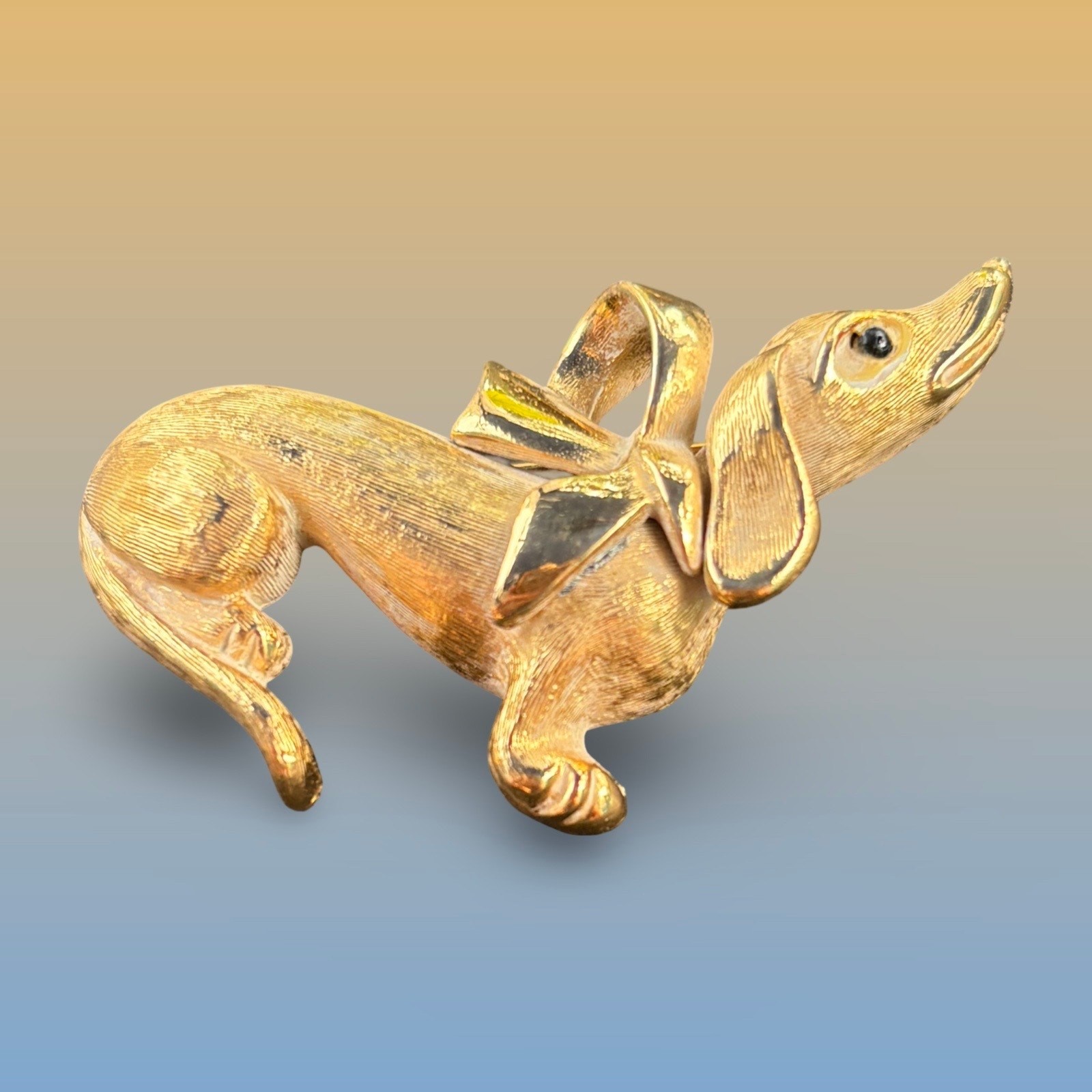 Monet Dachshund Dog Brooch Gold Tone Wiener Puppy Pin Mid Century Vintage Monet Dachshund Dog Brooch Gold Tone Wiener Puppy Pin Mid Century Vintage