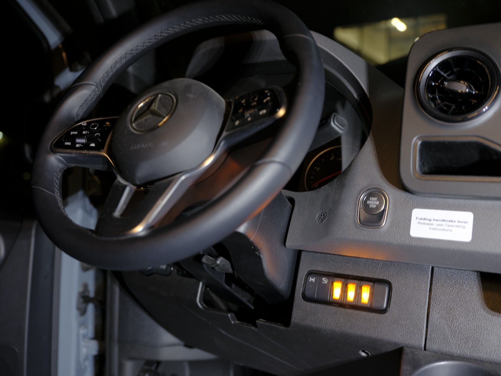 Sprinter Dash Switch (ON/OFF) (Fits:Sprinter 2007-2025) Sprinter Dash Switch (ON/OFF) (Fits:Sprinter 2007-2025)