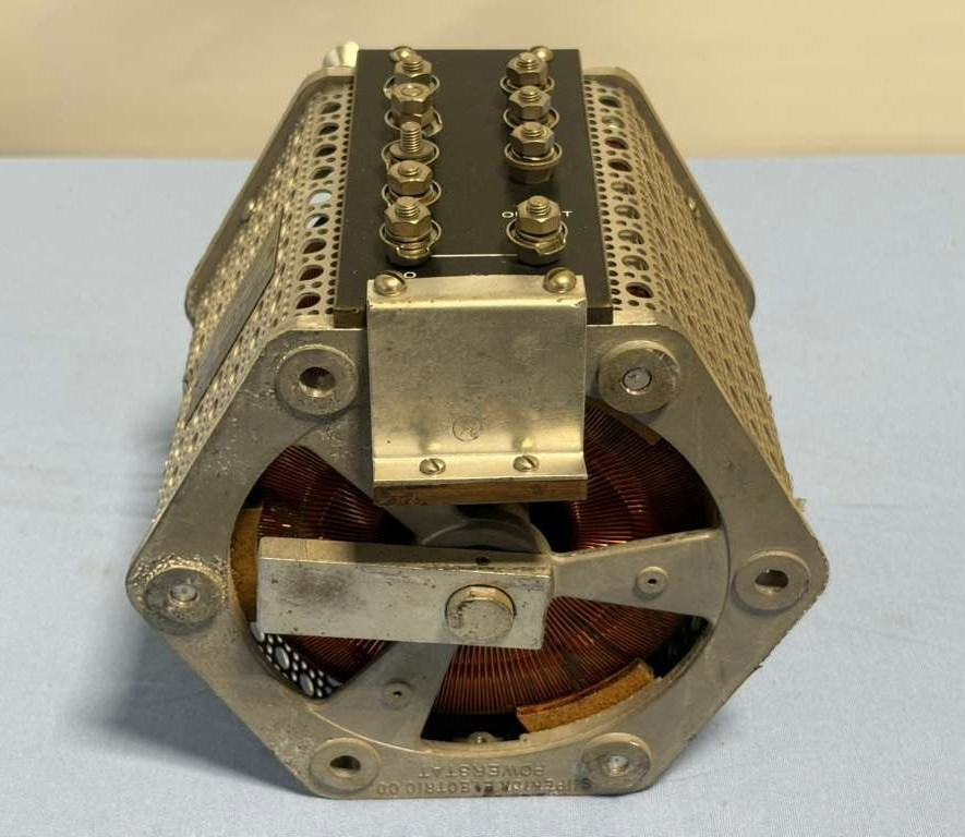 The Superior Electric Powerstat Variable Autotransformer Part 1226-1016, BP15196