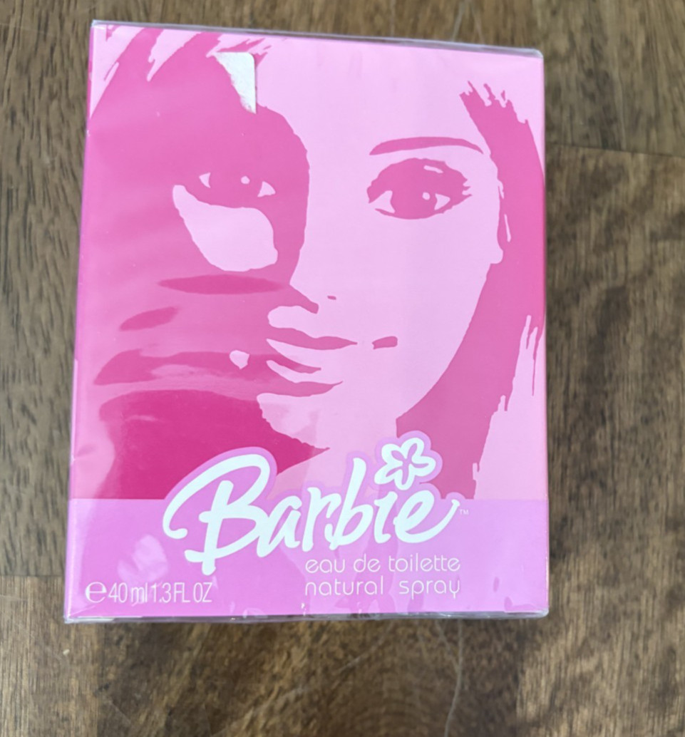 NIB Barbie Pink Eau de Toilette Natural Spray 40 ml 1.3 oz Antonio Puig Sealed NIB Barbie Pink Eau de Toilette Natural Spray 40 ml 1.3 oz Antonio Puig Sealed