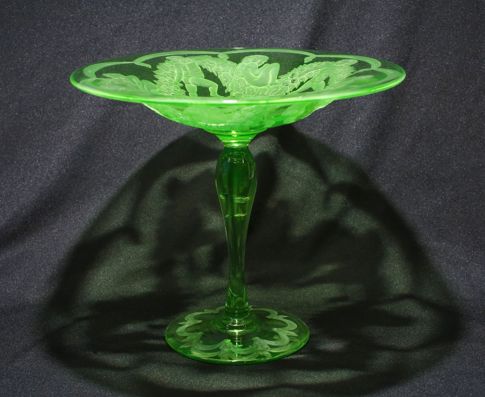 Beautiful Compote Pedestal Hand Engraved Crystal Bowl, 7.5\