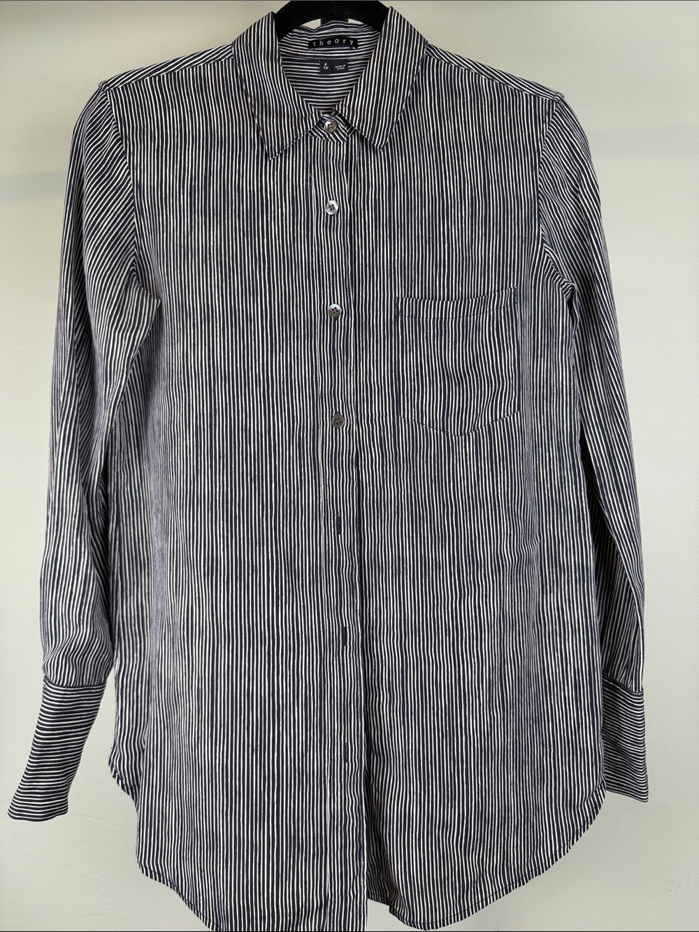 Theory Black White Pinstripe Button Down Silk Classic Shirt Size P Small EUC