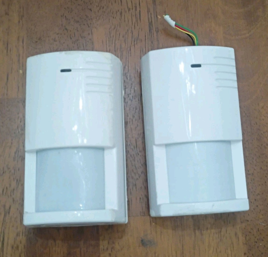 BOSCH SKIL DS835I/DS820I MOTION DETECTOR 2 PACK W/PET IMMUNITY 28VDC 3.0W 125MA