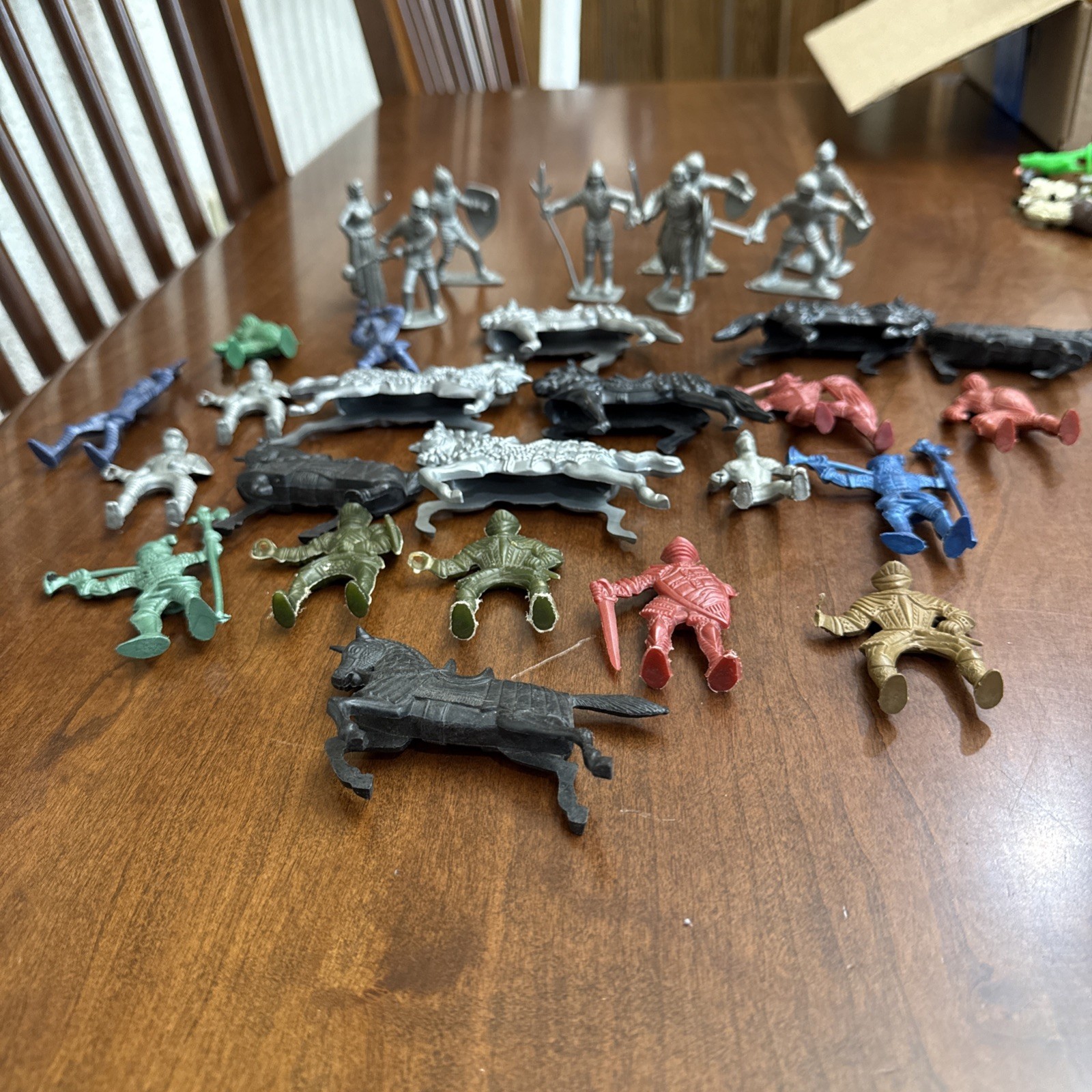  Vintage Mid Evil Knights Horses 29 pcs 
