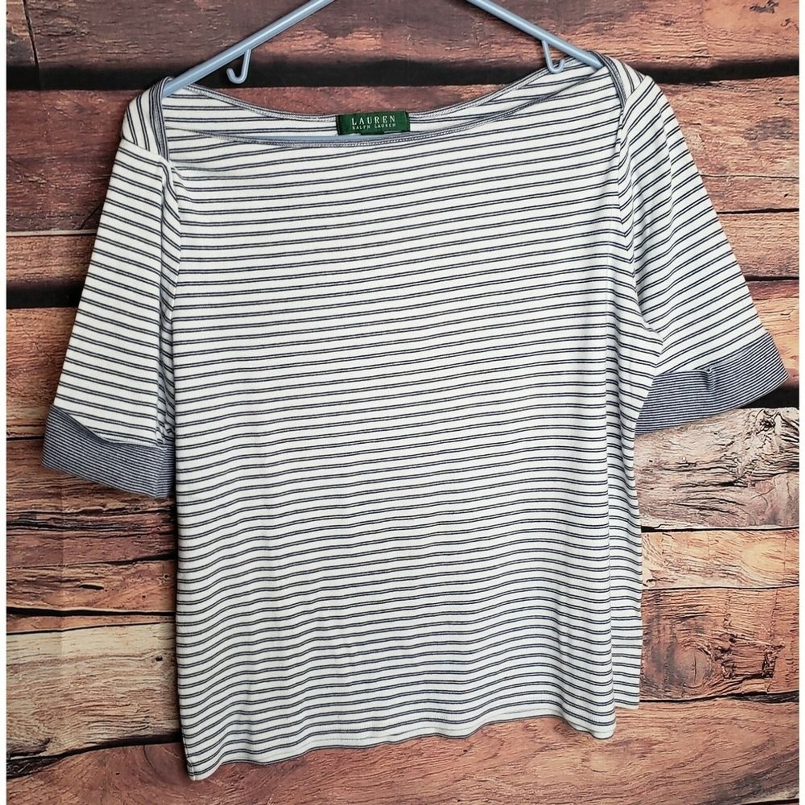 Ralph Lauren L Short Sleeve Navy &White Striped Top 100% Cotton Made in Jordon Ralph Lauren L Short Sleeve Navy &White Striped Top 100% Cotton Made in Jordon