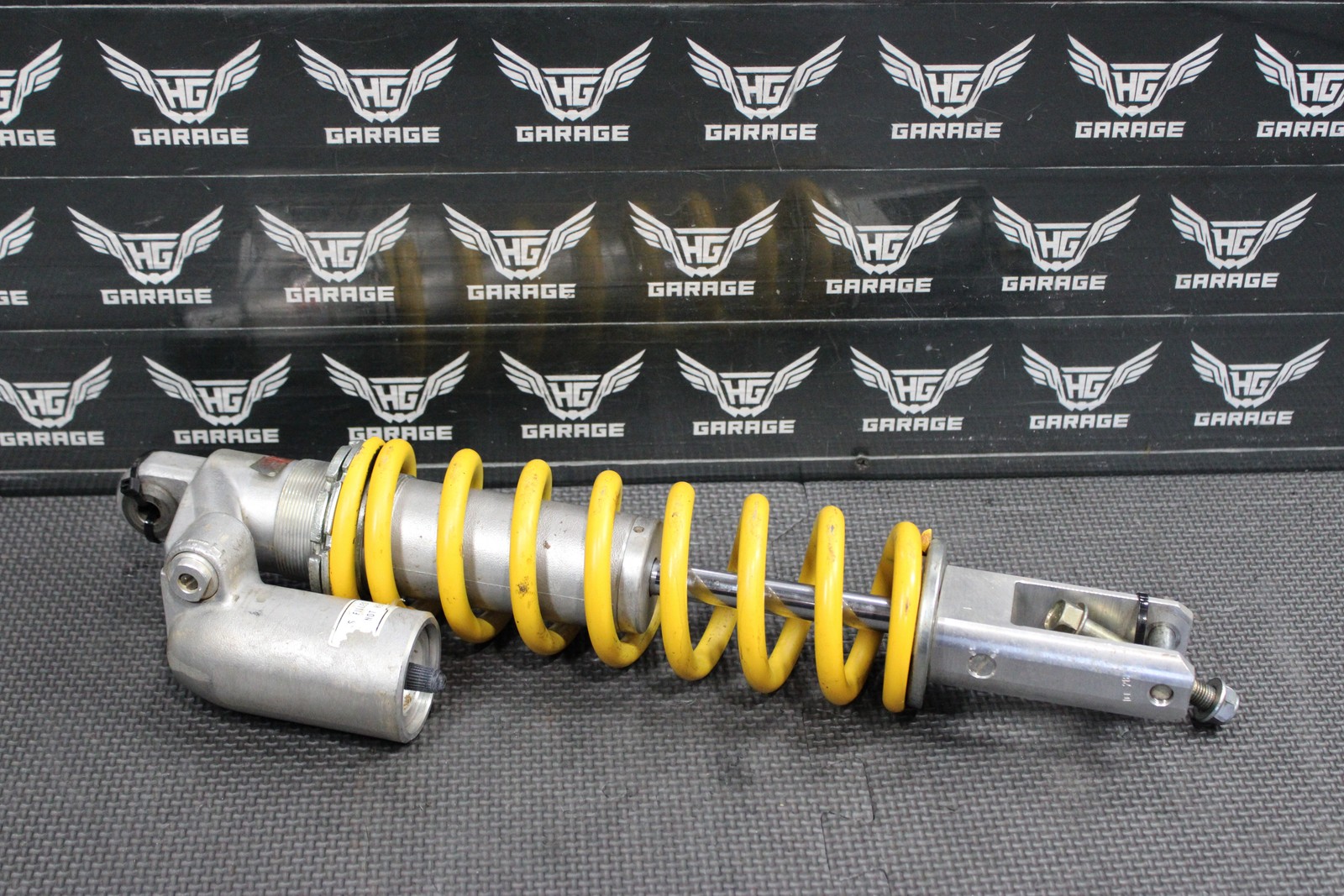 2003 03-07 HONDA CR85RB OEM REAR BACK SHOCK ABSORBER SUSPENSION 52400-GBF-B11 2003 03-07 HONDA CR85RB OEM REAR BACK SHOCK ABSORBER SUSPENSION 52400-GBF-B11