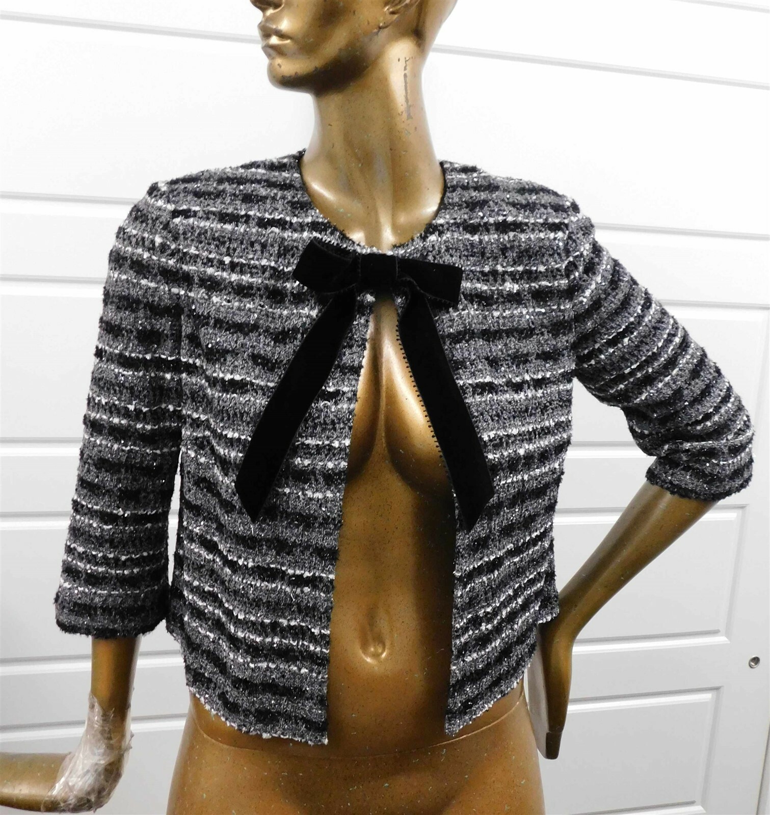 St John Black Gray White Silver Tweed Knit Jacket sz 8