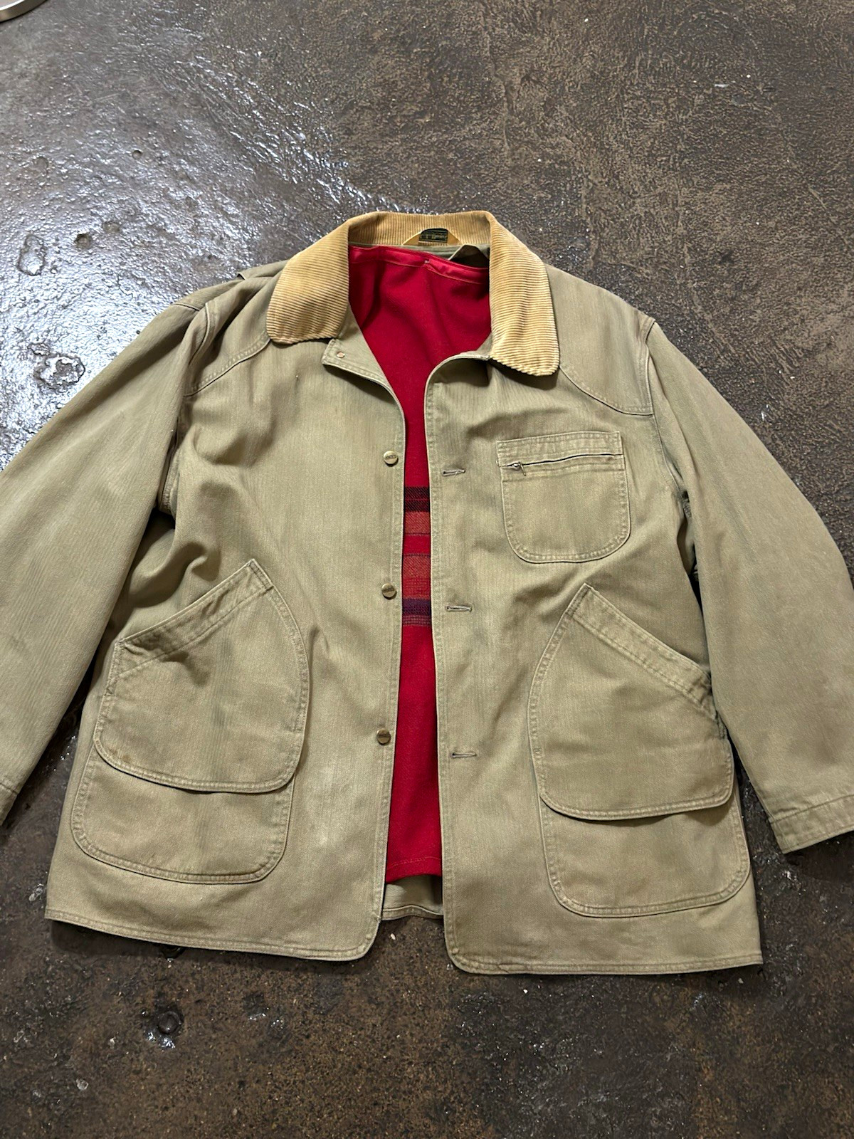 L.L. Bean Men’s Beige Cotton Work Jacket Red Flannel Lined Pockets Button 3XL L.L. Bean Men’s Beige Cotton Work Jacket Red Flannel Lined Pockets Button 3XL