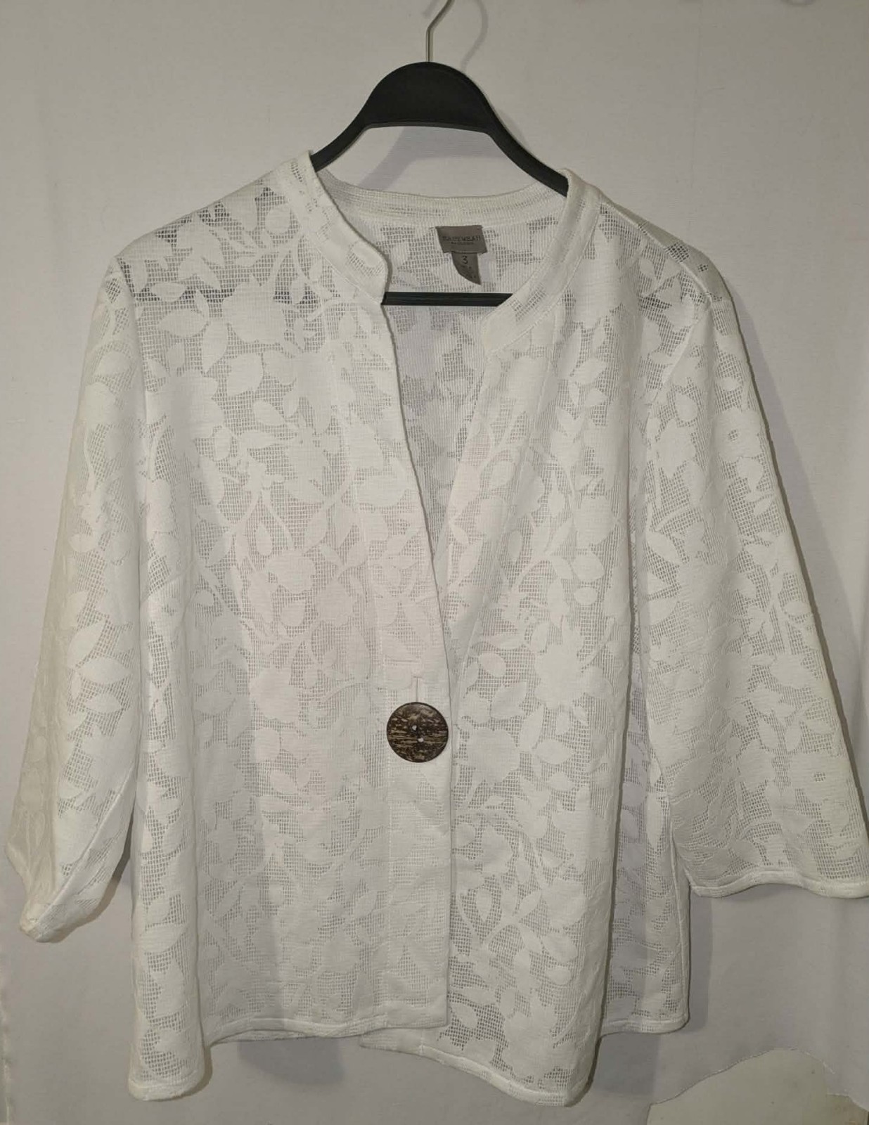 Easywear by Chicos White Lace Jacket Size 3 XL Mesh Leaf Floral Single Button Easywear by Chicos White Lace Jacket Size 3 XL Mesh Leaf Floral Single Button