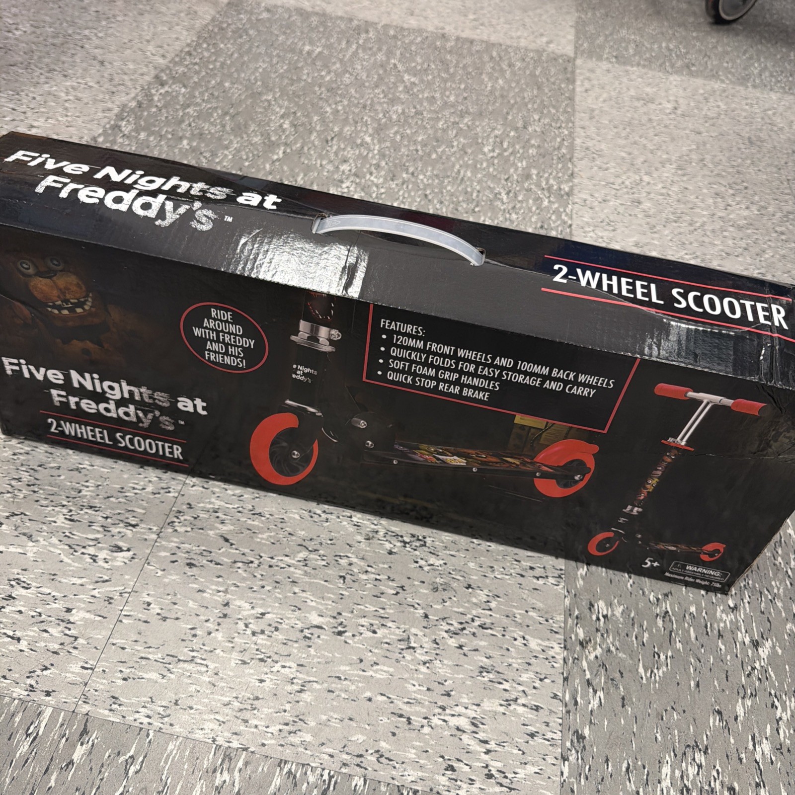 Scooter Five Nights at Freddy\'s - Discontinued ( Rare ) Scooter Five Nights at Freddy\'s - Discontinued ( Rare )