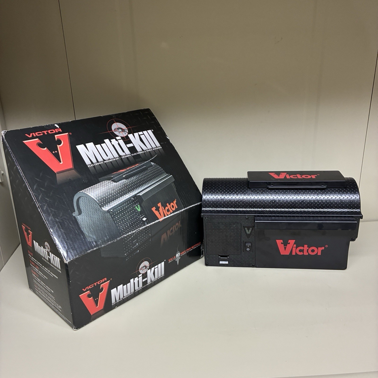 Victor Electronic Mouse Trap 9.4\ Victor Electronic Mouse Trap 9.4\
