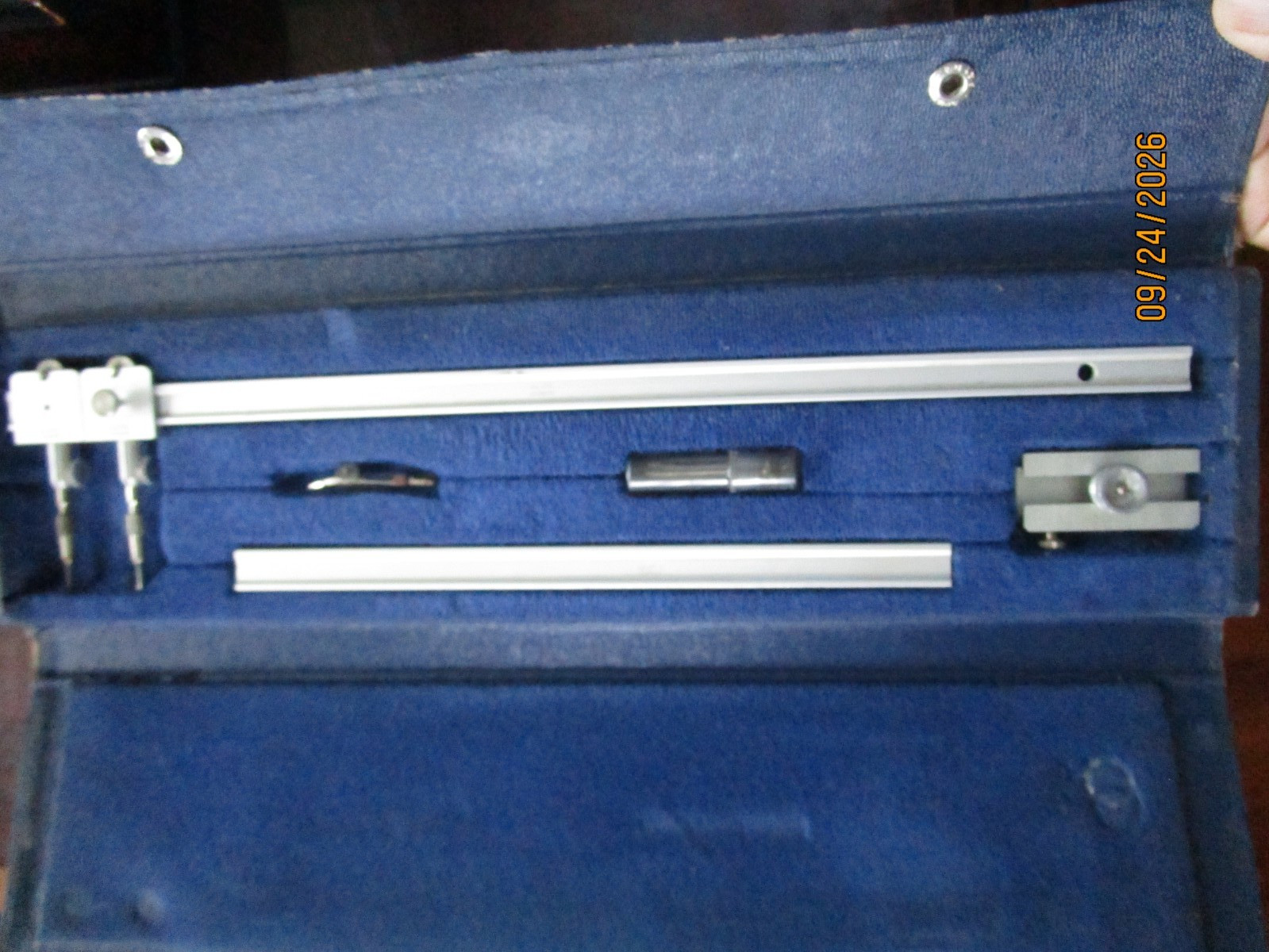 Alvin 961A Beam Compass Set, missing two set screws, HAS MUSTY ODOR
