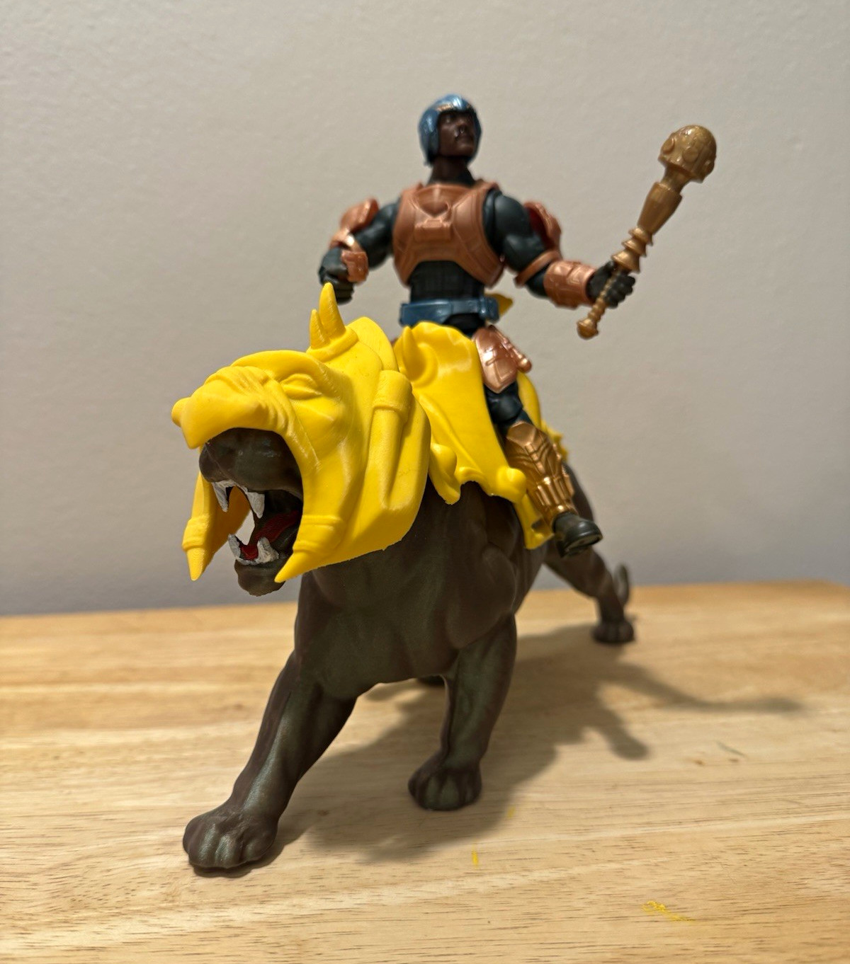 Masters of the Universe Battle Cat reproduction. Origins Man at Arms 3D print. Masters of the Universe Battle Cat reproduction. Origins Man at Arms 3D print.